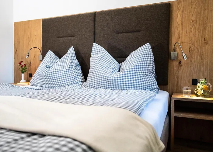 Gastwirtschaft Hold فندق